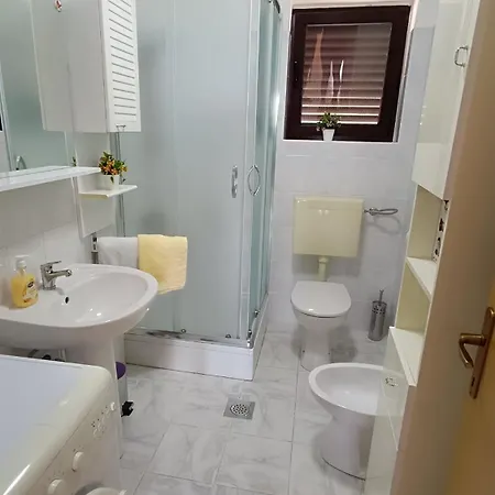 Apartment Miro- 5 Km From Opatija