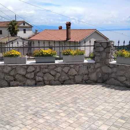Miro- 5 Km From Opatija 아파트