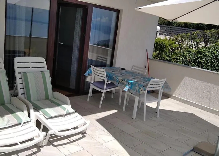 Miro- 5 Km From Opatija Апартаменты *