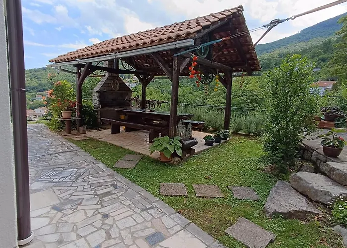 Miro- 5 Km From Opatija * Матульи